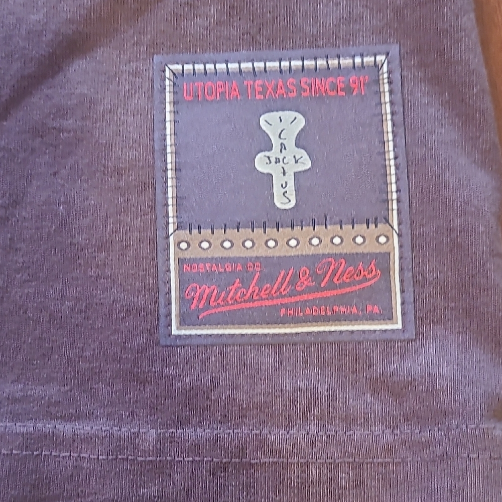 Tee - Picture 6 of 6